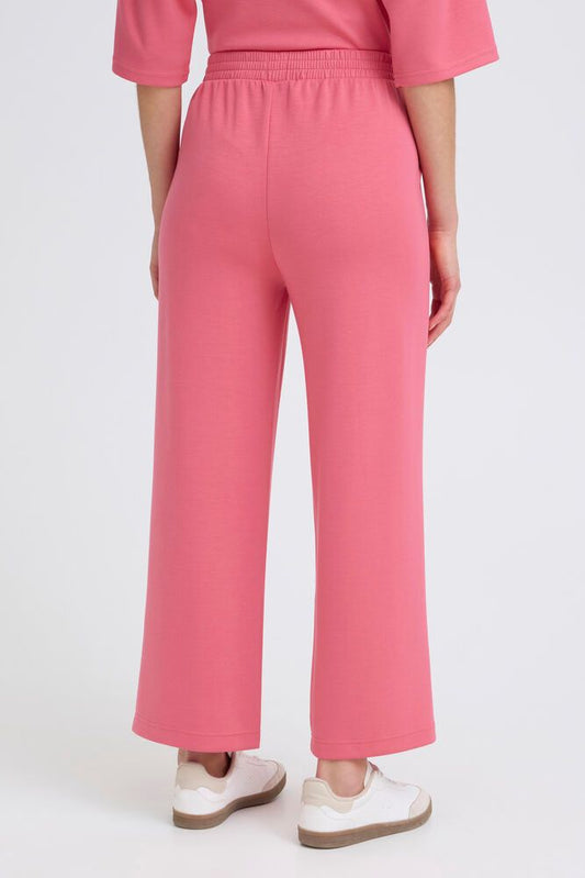 Fransa Aurora Pants - Honeysuckle in Rückansicht, weite Jersey-Hose mit elastischem Bund und geradem Bein in kräftigem Pinkton.