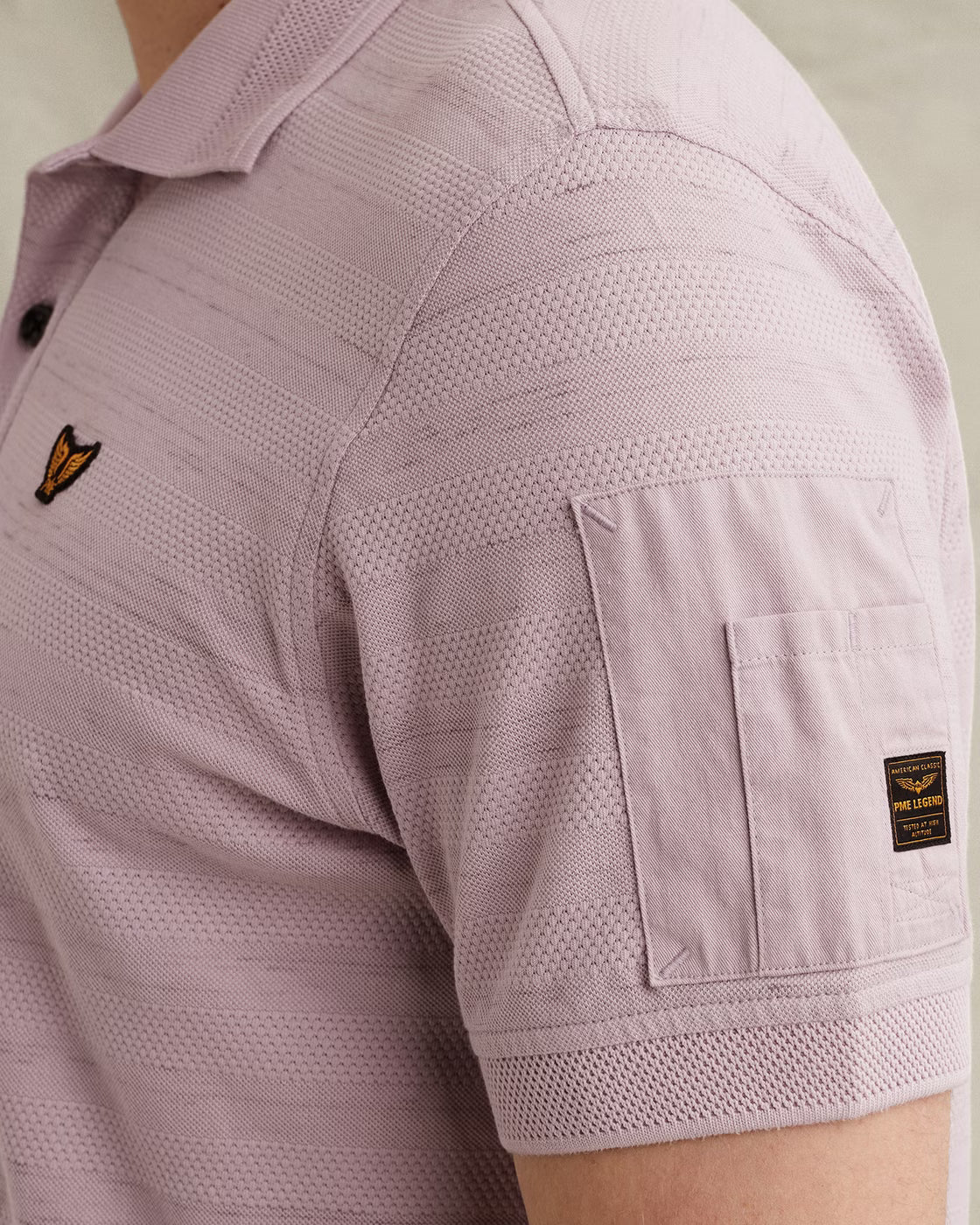 Detail des PME Legend Short Sleeve Polo Injected Popcorn - Lavender: hochwertige Popcorn-Struktur mit feiner Textur und angenehmem Tragegefühl.