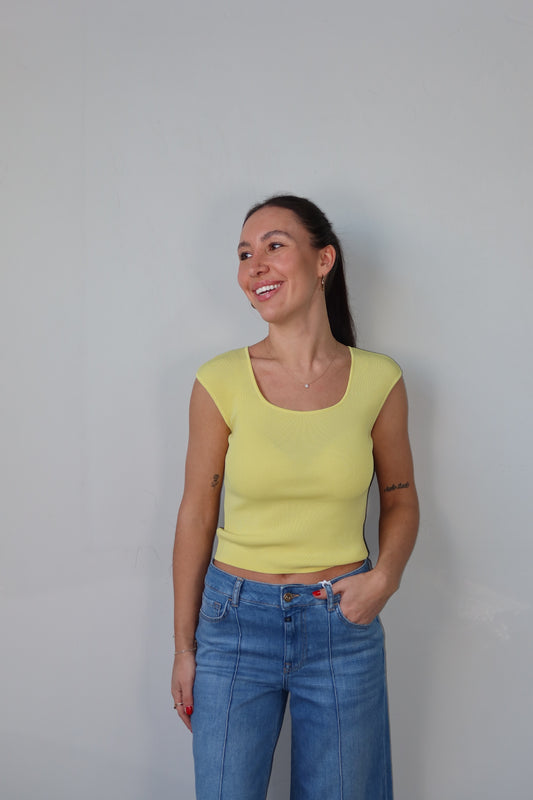 celincarolin rivera knit tee soft butter Vorderansicht Nahaufnahme