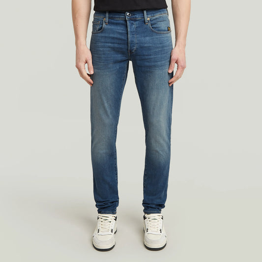 G-Star 3301 Slim Jeans Vintage Medium Aged – Vorderansicht mit schmalem Beinverlauf und mittlerer Bundhöhe.