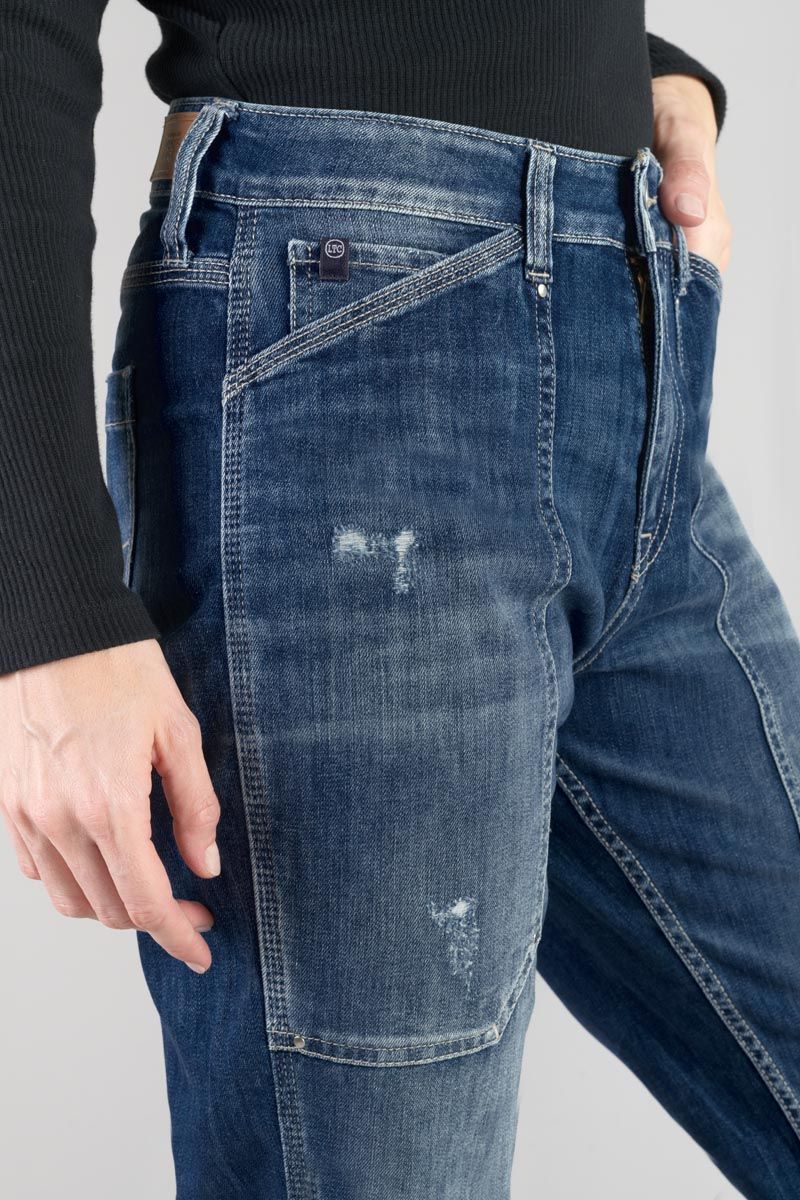 Detailansicht der Le Temps des Cerises 400/60 Union - HW Girlfriend Jeans in Destroy Blue N3 mit Used-Look und markanten Vordertaschen