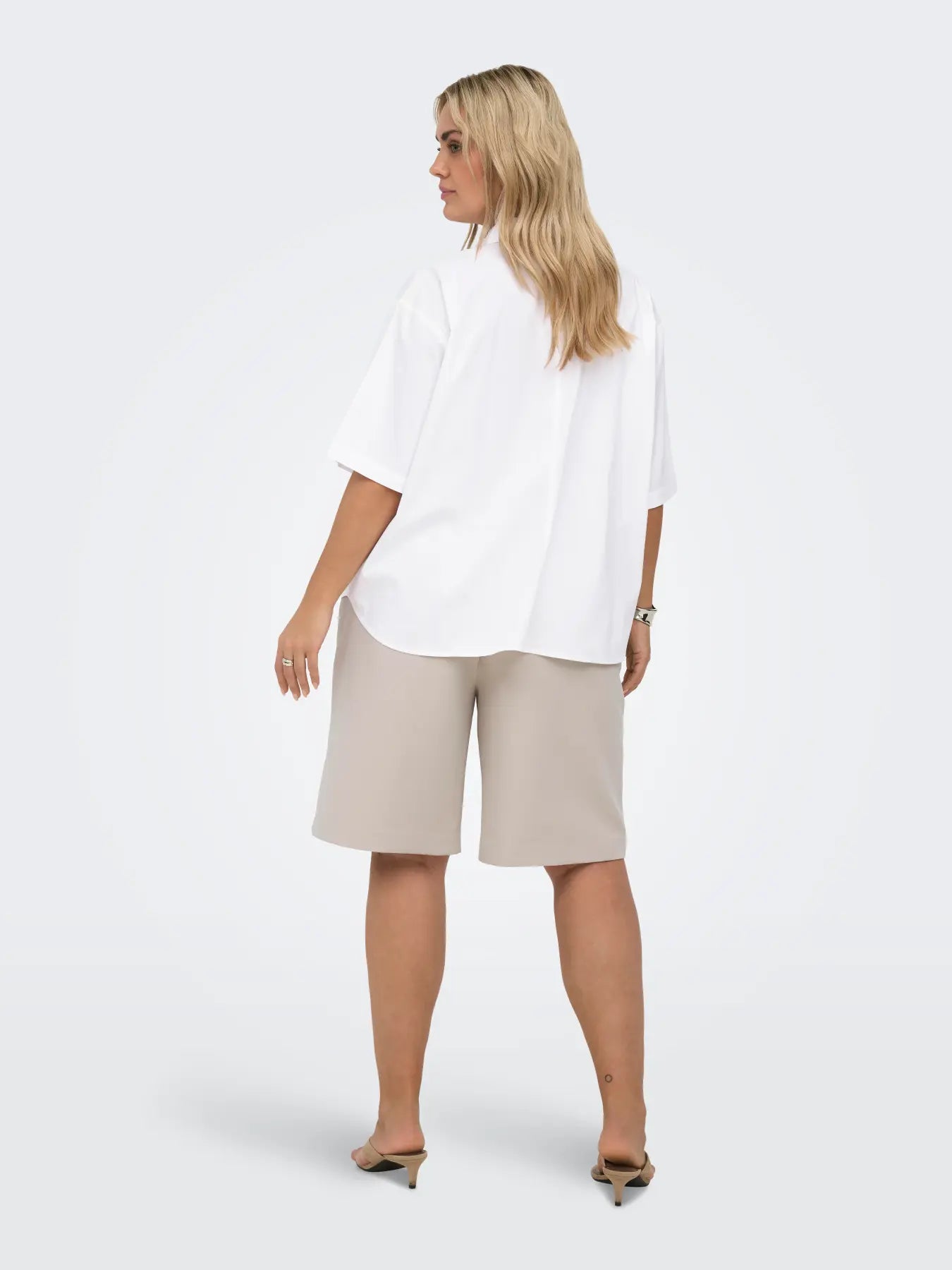 Only Carmakoma Bersa 2/4 Shirt - Bright White Rückansicht Damen Shirt Bluse in Weiß mit 2/4 Ärmeln und weitem Fit