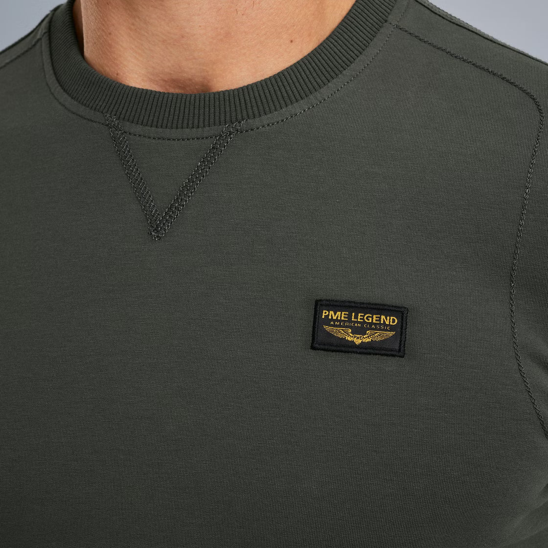 Detailansicht vorne – PME Legend Crewneck American Classic - Beluga