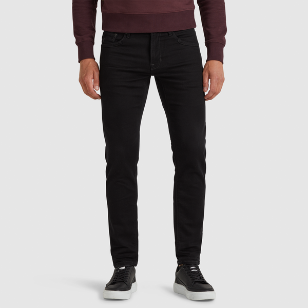 Vorderansicht der PME Legend Tailwheel Jeans in der Farbe Slim Black Denim. Die Slim-Fit-Jeans bietet eine moderne Passform und klassischen Stil, kombiniert mit typischen PME Legend-Designelementen.