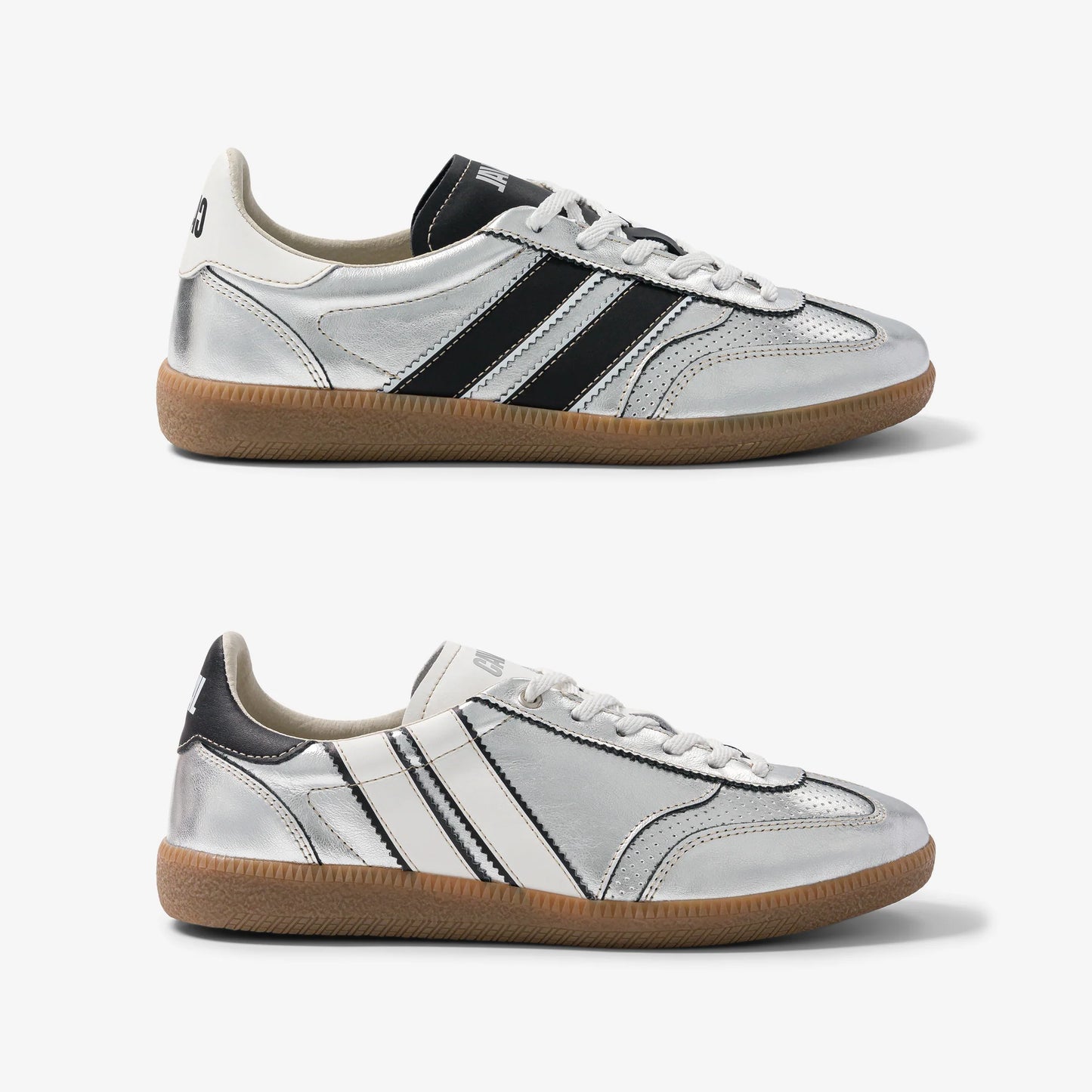 Seitenansicht des Caval Luna Titanium Sneakers mit silbernem Obermaterial, schwarzen Streifen und brauner Gummisohle