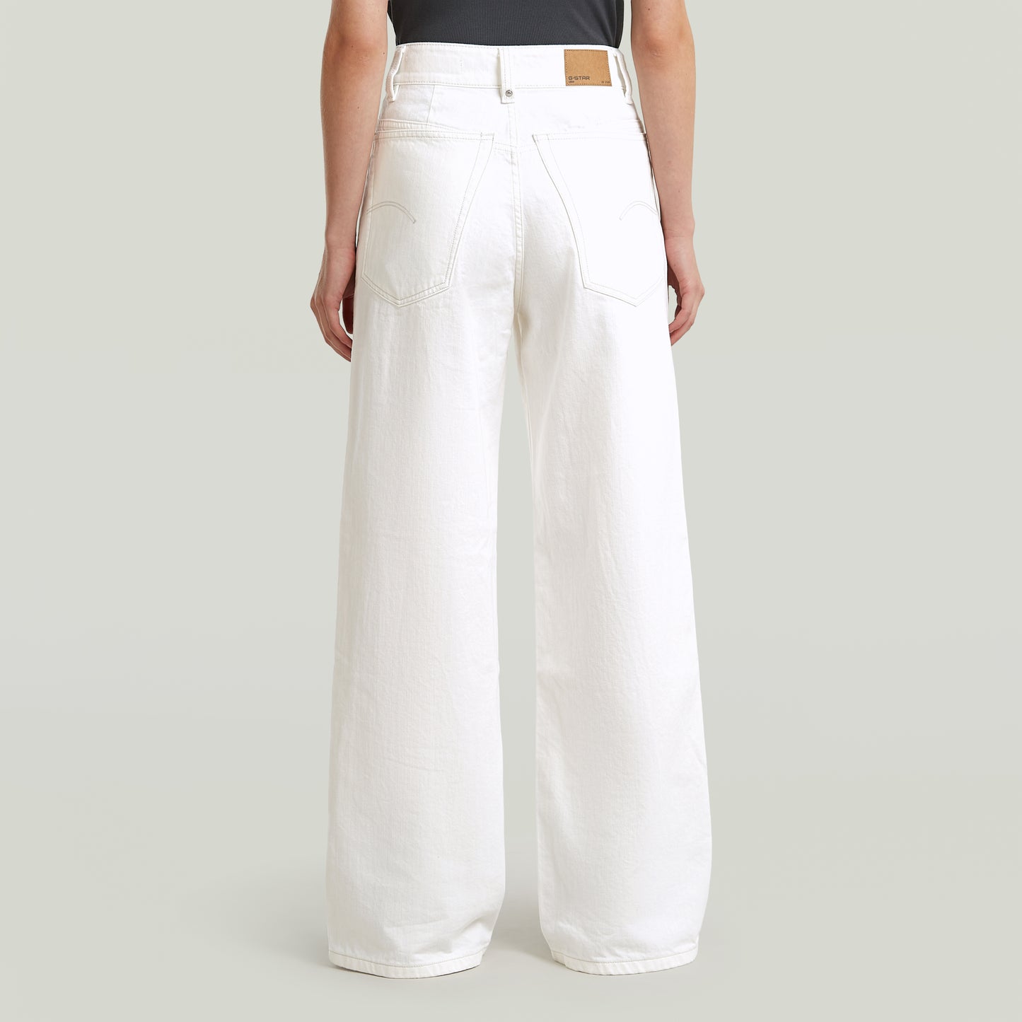 G-Star Judee - Loose - Ecru Damenjeans in weiter Loose-Fit-Passform mit extra weitem Bein und cleaner Rückansicht