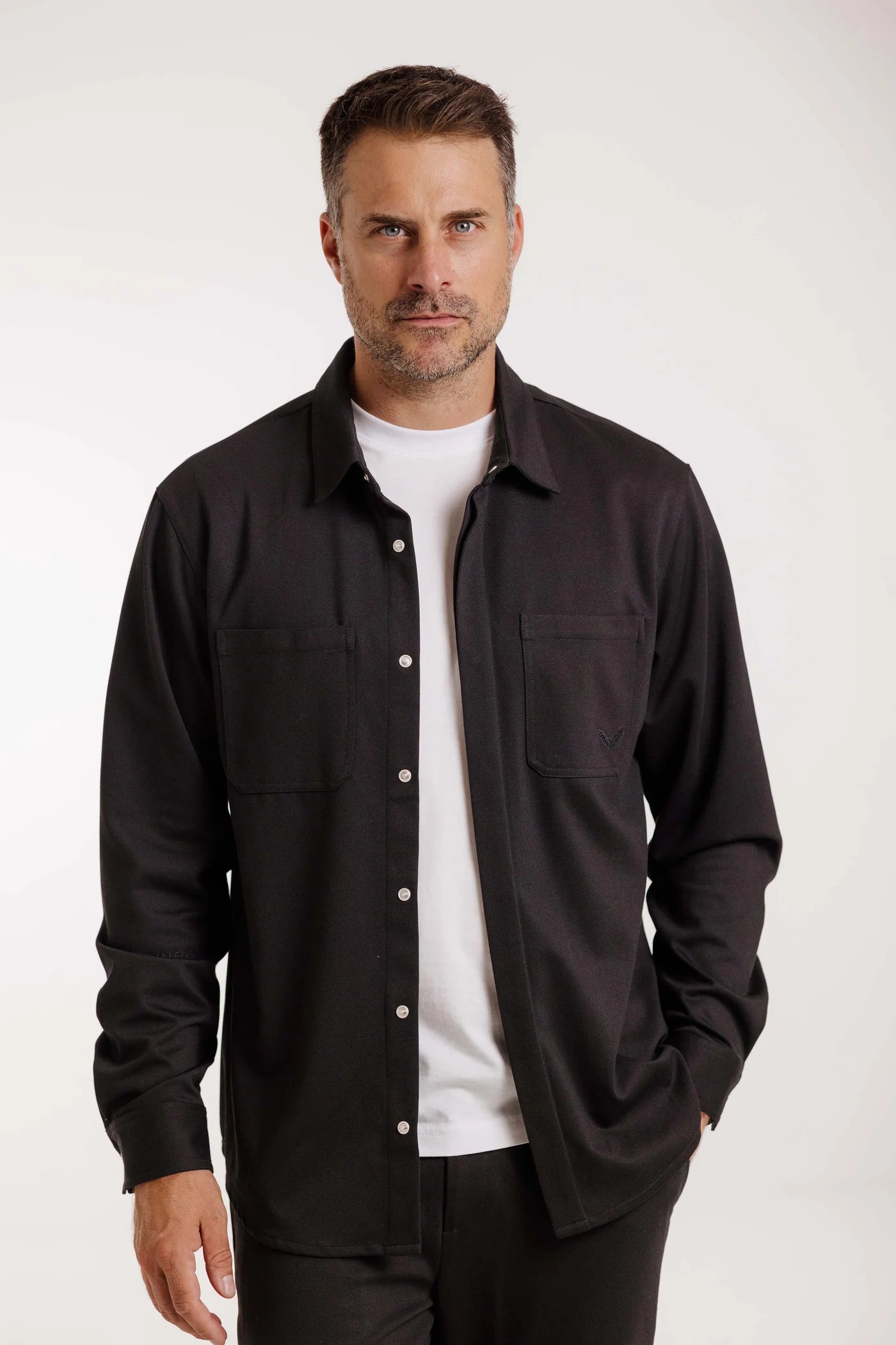 Elegantes und vielseitiges Kleinigkeit Peter Maffein Shirt in Schwarz, mit verdeckter Knopfleiste und stilvollem Design für jede Gelegenheit.