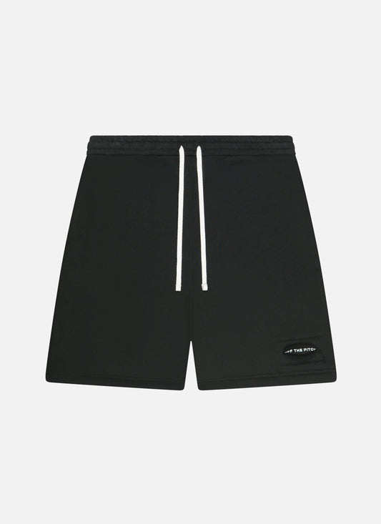 Off The Pitch Sage Shorts - Black, schwarze Herren Shorts mit elastischem Bund und Kordelzug, sportlich und minimalistisch, Frontansicht