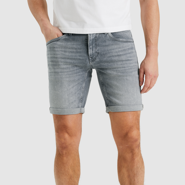 Frontansicht der PME Legend Nightflight Shorts in Green Coated Denim mit Stretch-Material und authentischem Denim-Look. Bequeme Passform mit normalem Bein.