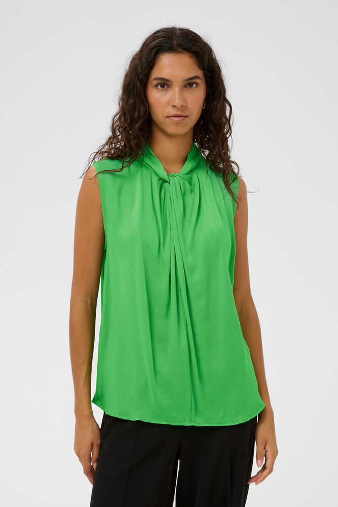 Soaked Nadeya Miria Top – Vibrant Green in fließender, ärmelloser Silhouette mit Bindekragen, Frontansicht.