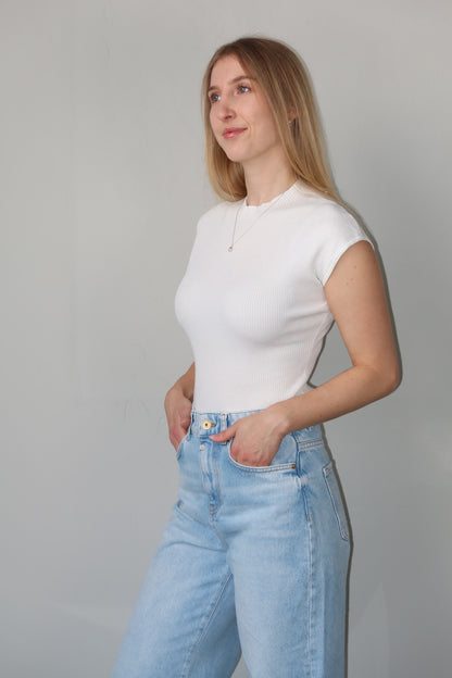 celincarolin Serenity Knit Tee Pure Cloud Seitenansicht