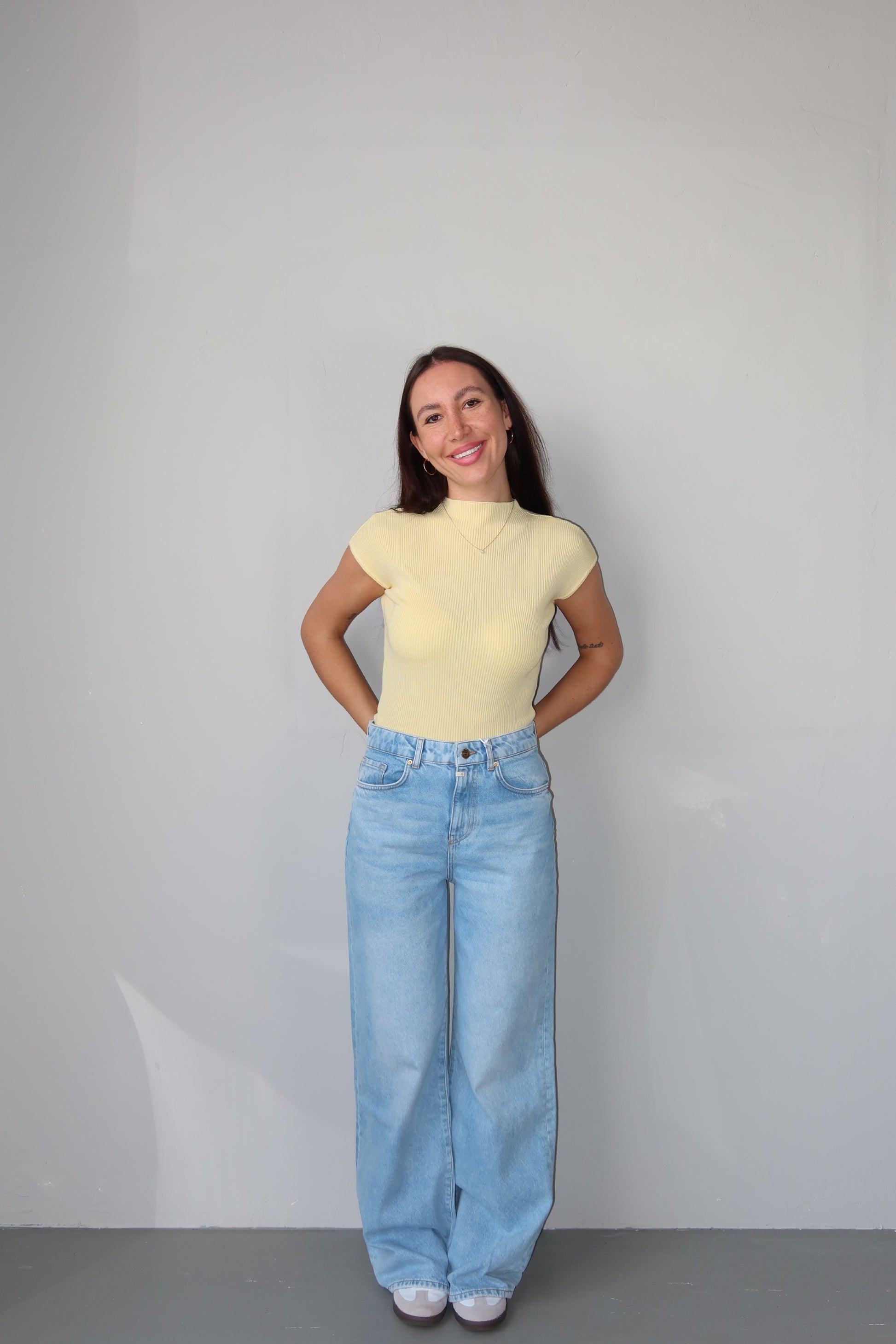 celincarolin Serenity Knit Tee Soft Butter Vorderansicht