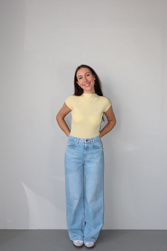 celincarolin Serenity Knit Tee Soft Butter Vorderansicht