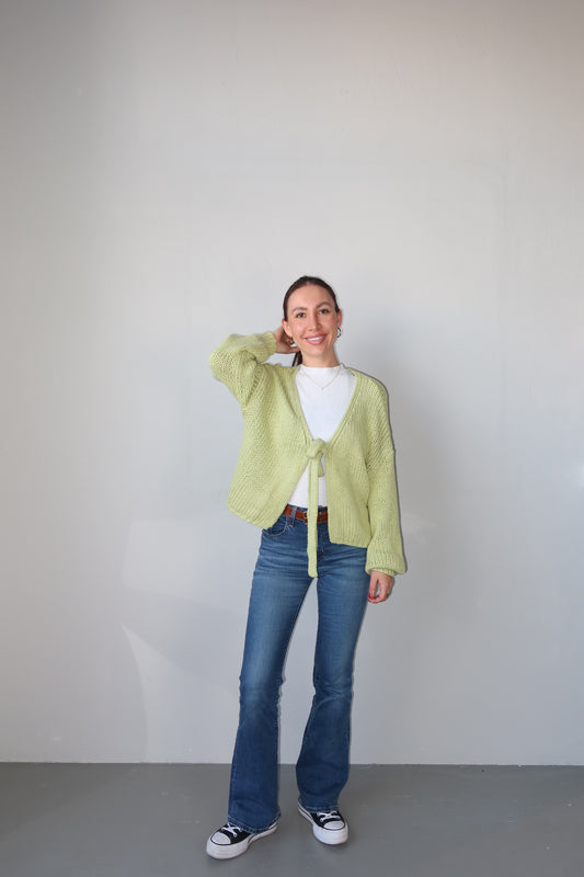 celincarolin soft bow knit in der Farbe pistacio Vorderansicht