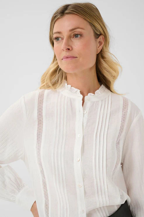 cream-daffy-shirt-snow-white-detail