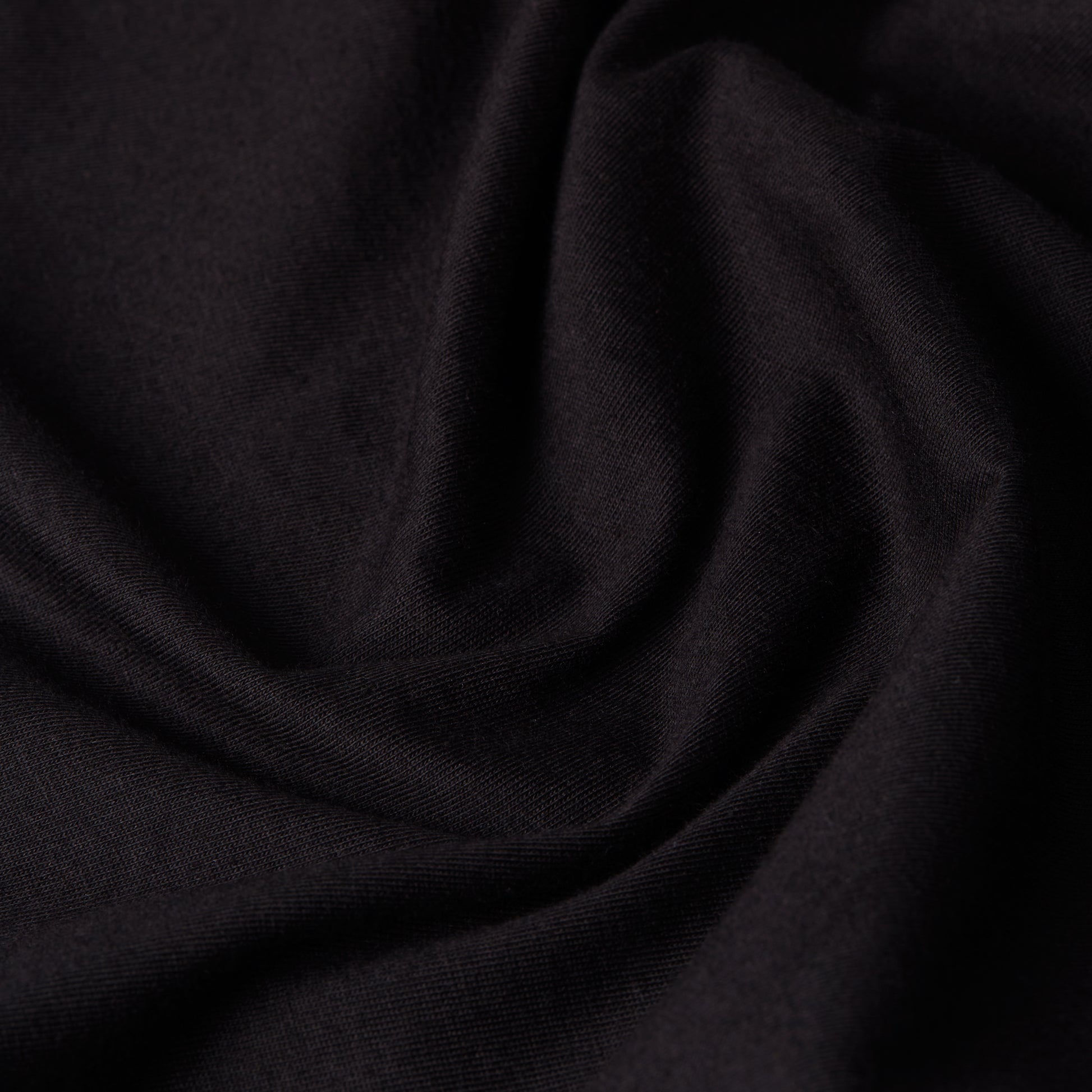 G-Star Originals T-Shirt Dark Black – Struktur des hochwertigen Baumwollstoffs in Nahaufnahme.