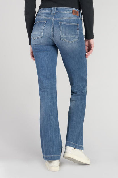 Rückansicht der Le Temps des Cerises Flare Jeans – Mid Waist Flared – Vintage Blue N4
