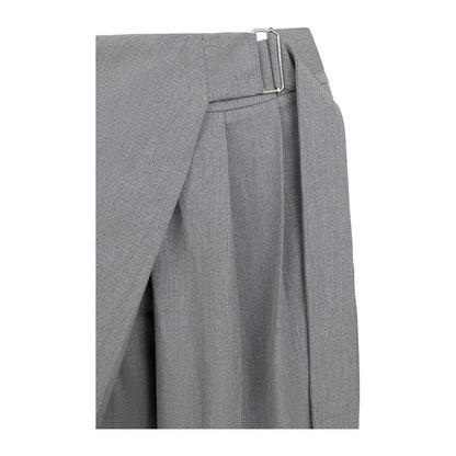 Detailansicht des Bundes der Off the Pitch Folded Xan Pants - Ultimate Grey mit Gürtel und Metallschnalle