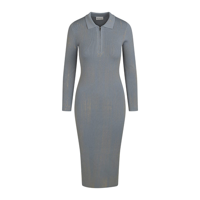 Off The Pitch Knitted Bodycon Mud Dress Ultimate Grey – figurbetontes Strickkleid mit Kragen und Reißverschluss in Vorderansicht
