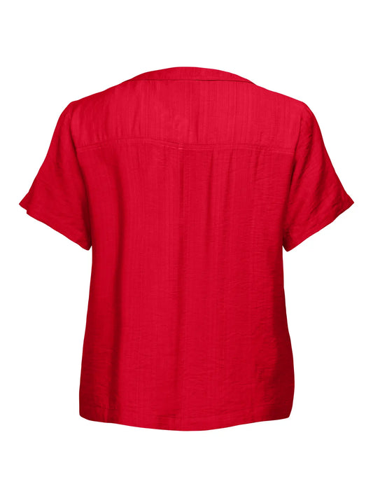 Only Carmakoma Camille V-Neck Top - Barbados Cherry, rotes Kurzarmshirt für Damen mit lockerem Schnitt, Rückansicht