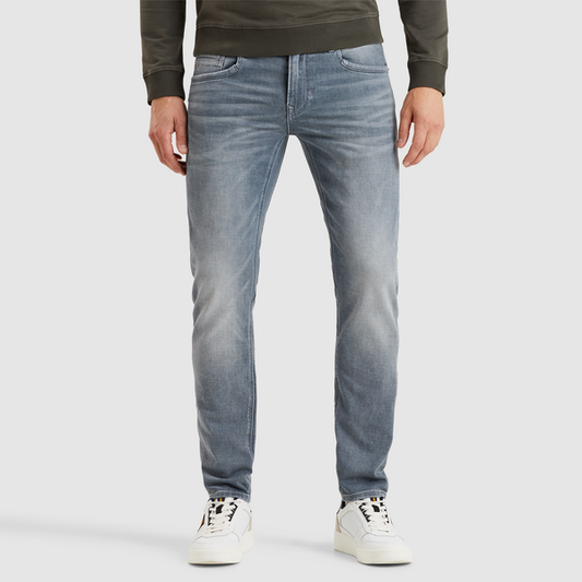 Vorderansicht der PME Legend Tailwheel Jeans in der Farbe Slim Light Grey Mid. Die Slim-Fit-Passform kombiniert weichen Stretch-Denim mit einem stilvollen, zeitlosen Design.