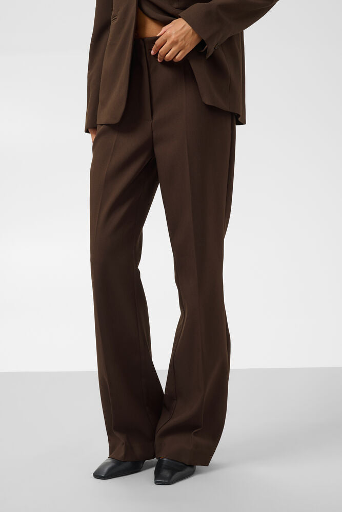 Soaked Corinne Pants Mole Damen Stoffhose mit geradem weitem Bein in Vorderansicht